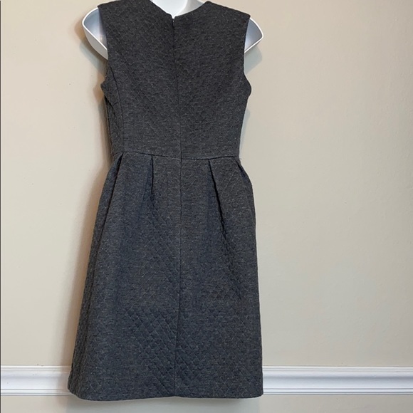 Loft Outlet Gray Sleeveless Fit & Flare Dress - Picture 3 of 9